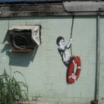 Banksy - Columpio salvavidas