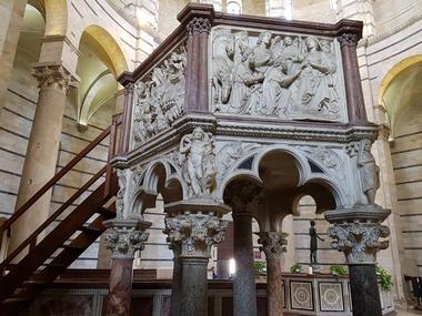 escultura gótica en el XIII Italia (ducento)