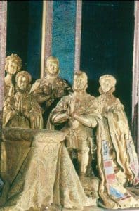 El Renacimiento en la Escultura Estatuas Orantes de la Basilica. P. Leoni (El Escorial)